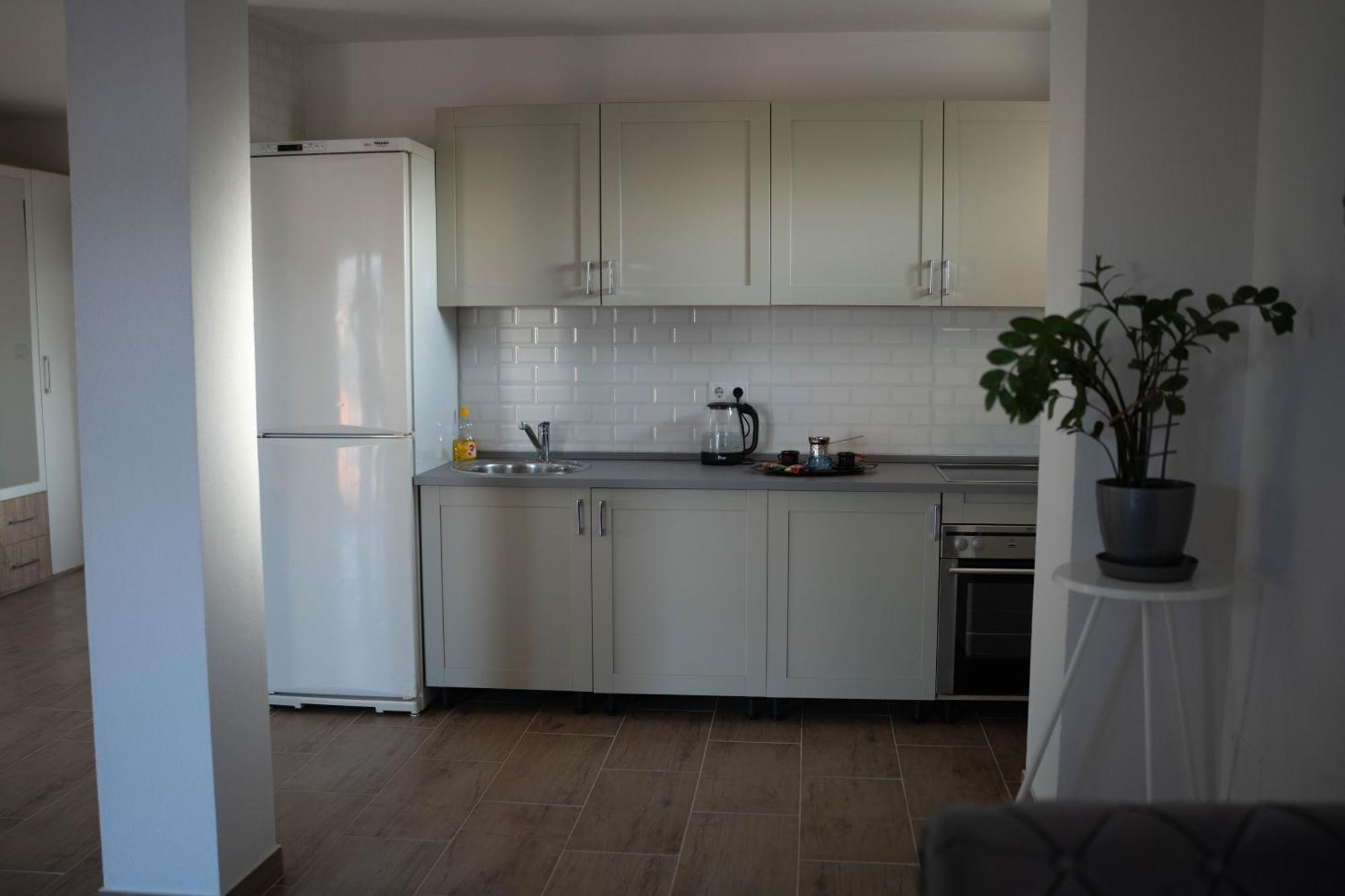 Apartmani Elegance Tuzla Bagian luar foto