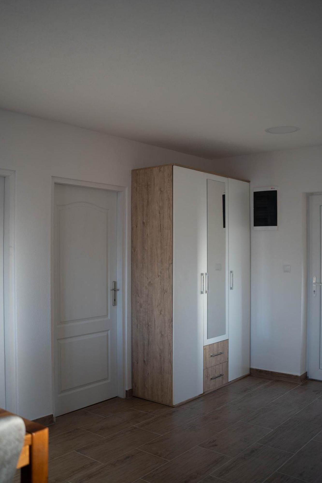 Apartmani Elegance Tuzla Bagian luar foto
