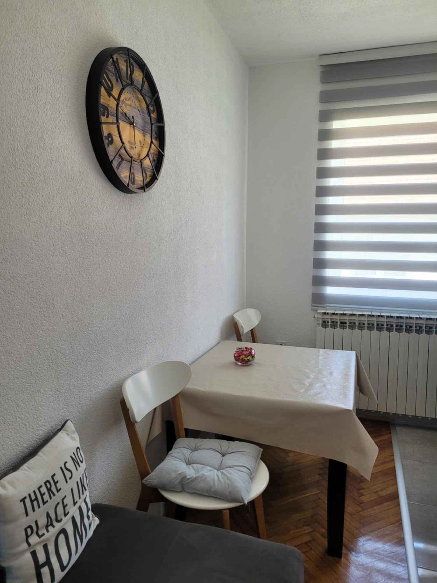 Apartmani Elegance Tuzla Bagian luar foto