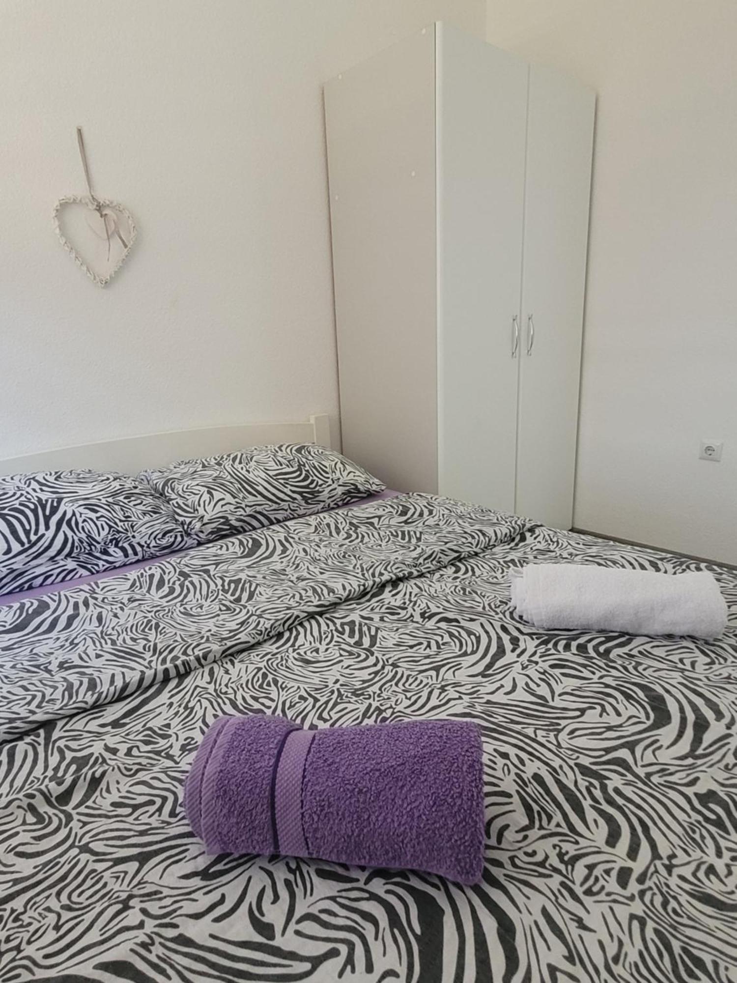 Apartmani Elegance Tuzla Bagian luar foto