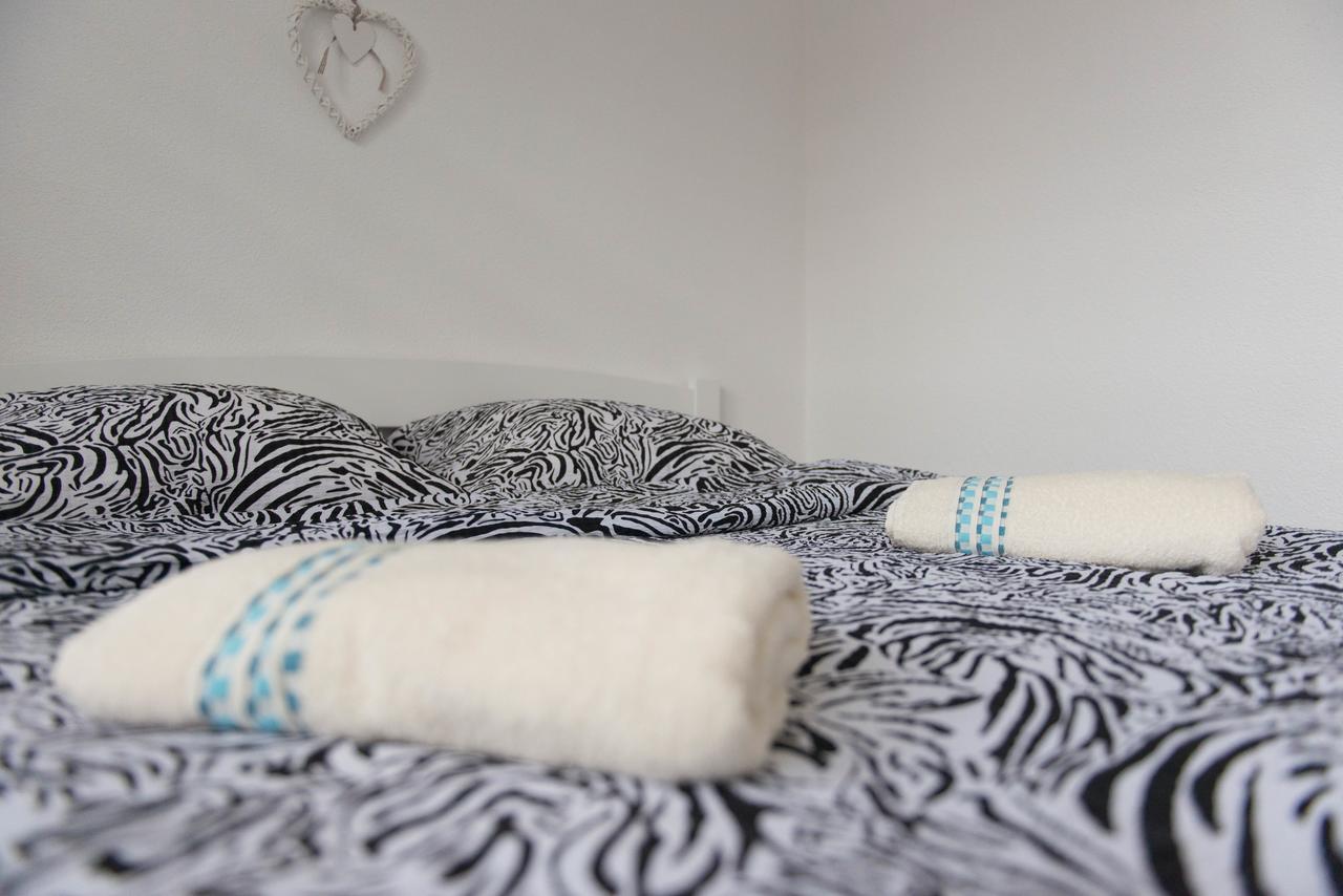 Apartmani Elegance Tuzla Bagian luar foto