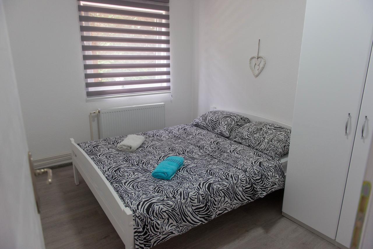 Apartmani Elegance Tuzla Bagian luar foto